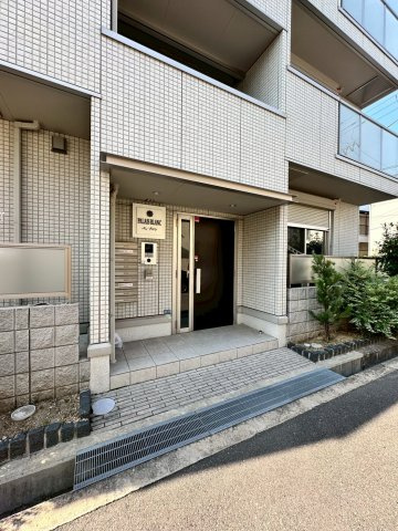 パレブロンのエントランス