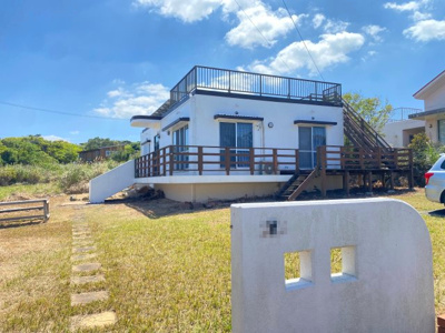 【外観】 | 【ルーフトップオーシャンビュー！】今帰仁村諸志　中古住宅