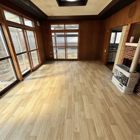 室蘭市港北町5丁目120-9戸建の居間・リビング