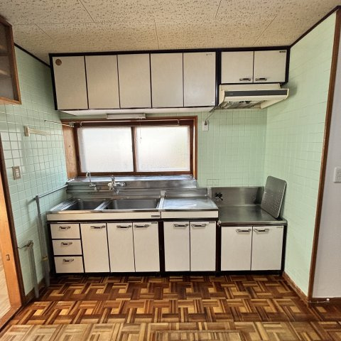 室蘭市港北町5丁目120-9戸建のキッチン