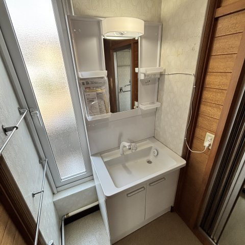 室蘭市港北町5丁目120-9戸建の洗面所