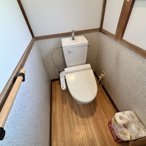 室蘭市港北町5丁目120-9戸建のトイレ