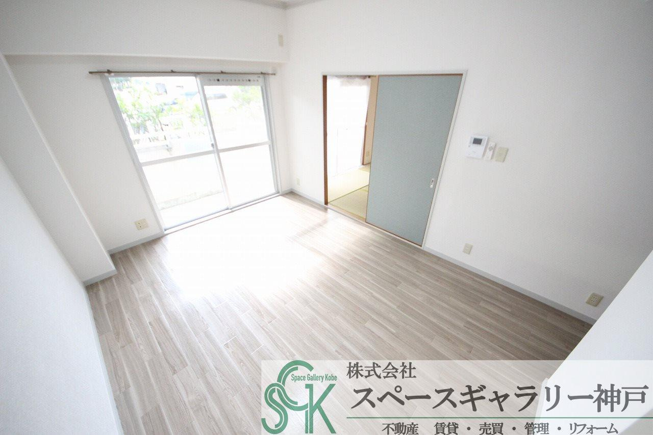 ヒルズ14の居間・リビング|※同物件の別のお部屋の写真です※