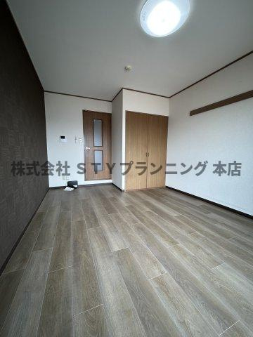 仲介手数料０円！フォレストイン瑞穂の居間・リビング