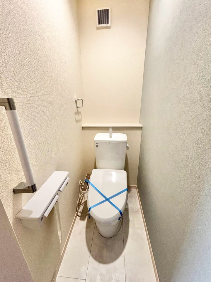 リーブルガーデン高浜市小池町3期　全5棟　新築戸建のトイレ
