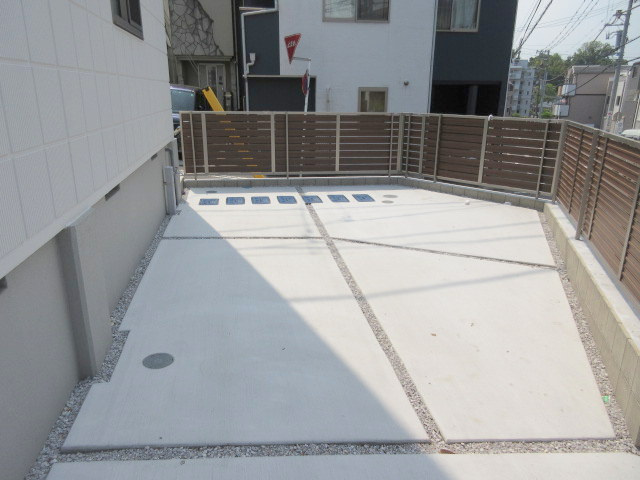 コージー　コートの駐車場