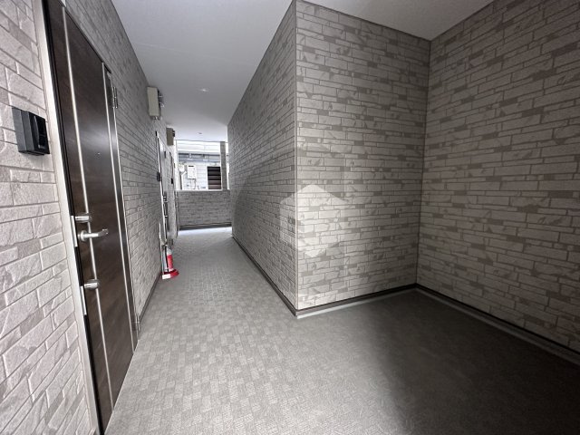 アート小若江のロビー