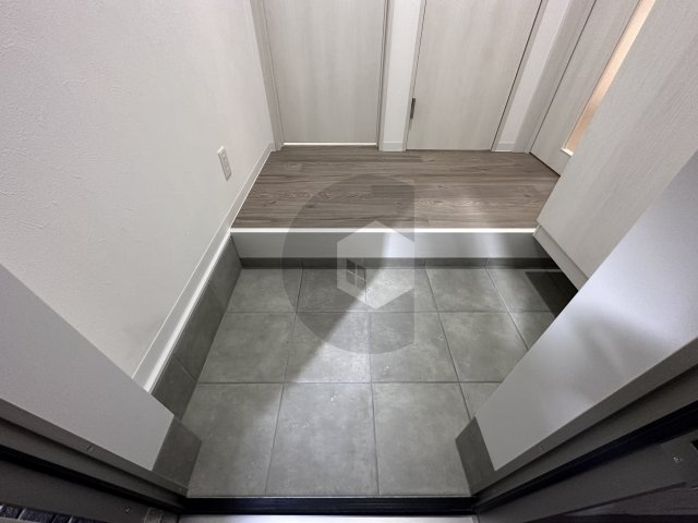 アート小若江の玄関