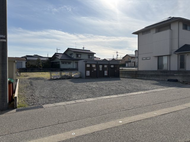 かほく市白尾の外観