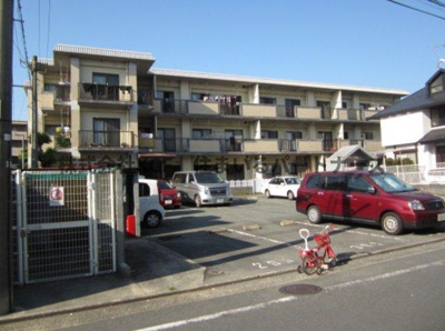 【駐車場】 | 東櫛原35ビル | カースペースがあります