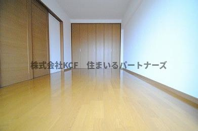 【寝室】 | レジデンス東櫛原 | 寝室にぴったりのお部屋です