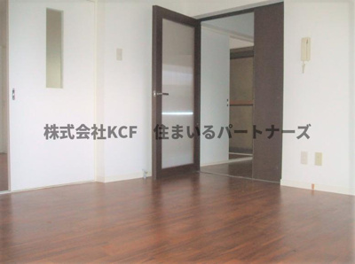 【居間・リビング】 | シェル幹 | ゆったり過ごせる居間です