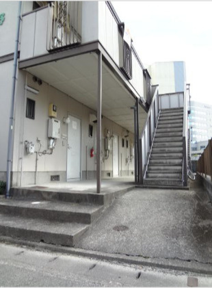 フレグランス諏訪野のエントランス|建物の内部です