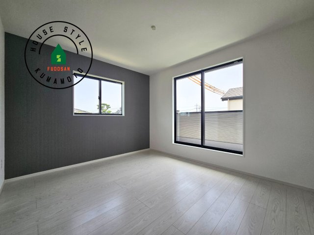 熊本市南区御幸西3丁目第1-4棟(2号棟)の寝室|主寝室には収納力に優れたクローゼットがありますので、お部屋もすっきり片付きます。