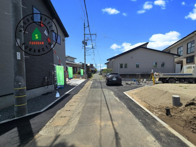 熊本市南区御幸西3丁目第1-4棟(2号棟)の前面道路含む現地写真|前面道路です。
