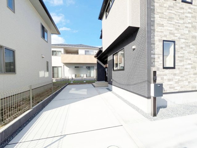 福島市古川　BLOOMING GARDEN　全1棟の外観