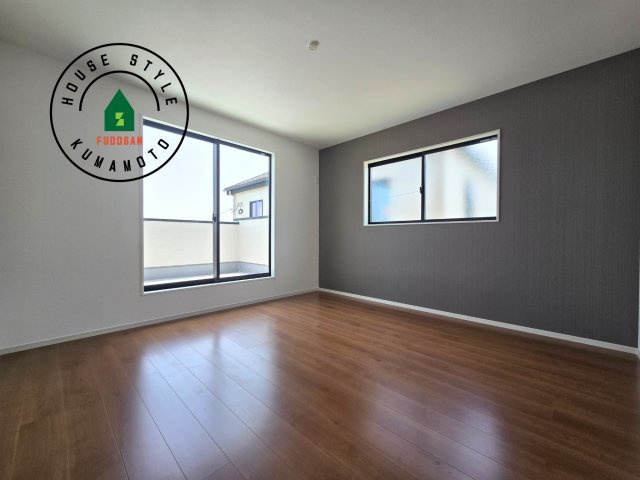 熊本市南区御幸西3丁目第1-4棟(4号棟)の寝室|主寝室には収納力に優れたクローゼットがありますので、お部屋もすっきり片付きます。