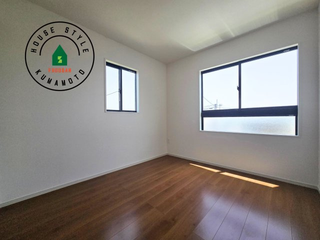 熊本市南区御幸西3丁目第1-4棟(4号棟)の子供部屋|穏やかな光が差し込む室内には、穏やかな時間が流れます。