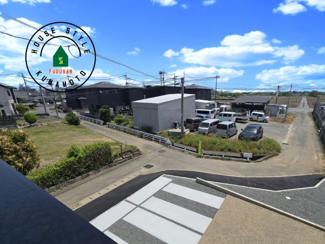 熊本市南区御幸西3丁目第1-4棟(4号棟)の展望|窓から緑が見える物件も魅力的です。