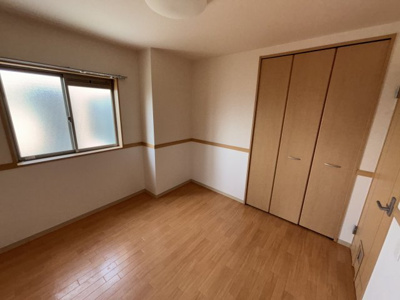 【寝室】 | ワンワンハイツ愛犬館