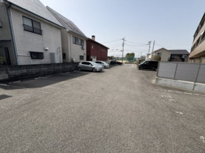 【駐車場】 | ワンワンハイツ愛犬館