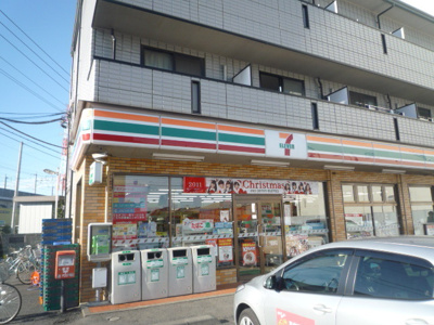 セブン－イレブン 浦和白幡６丁目店まで300ｍ