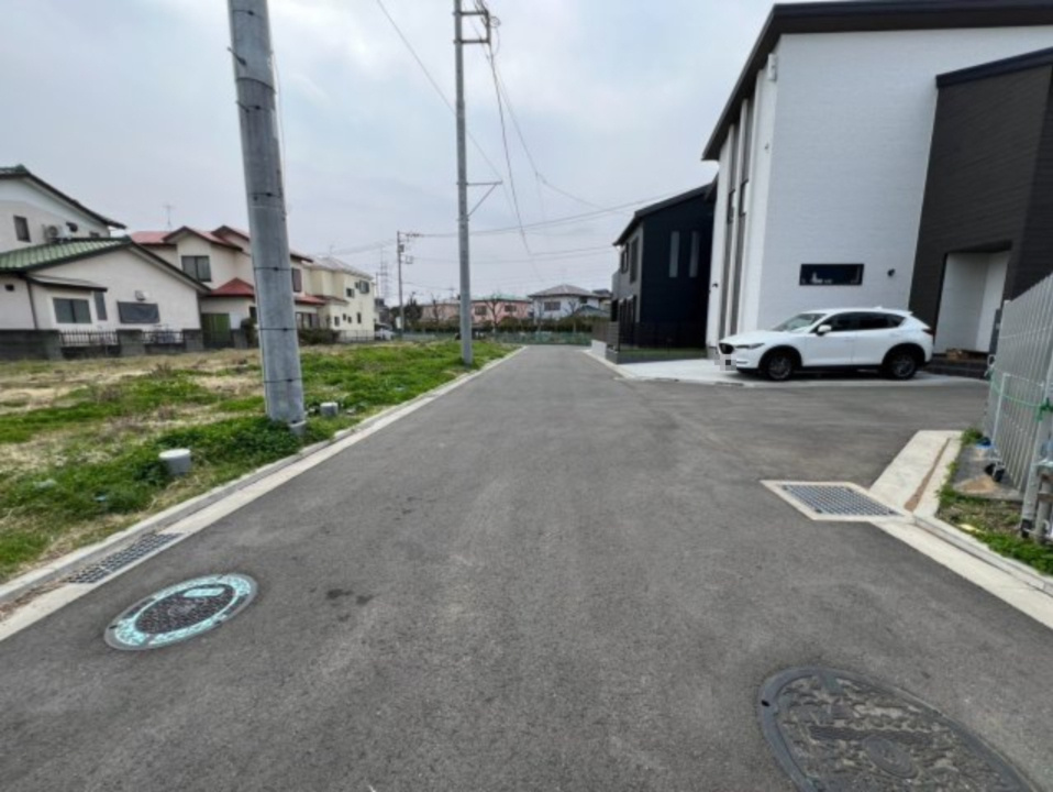 平塚市長持　№9の前面道路含む現地写真
