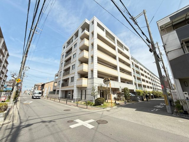 サンクタス守口大和田レジデンスの外観|新しい生活にいかがでしょうか？外観はお住まいの顔になります。こだわりたいポイントですね。水回りリフォームやリノベーションも承ってます。
■現地見学・資金計画相談・住宅ローン相談もお問合せ受付中■