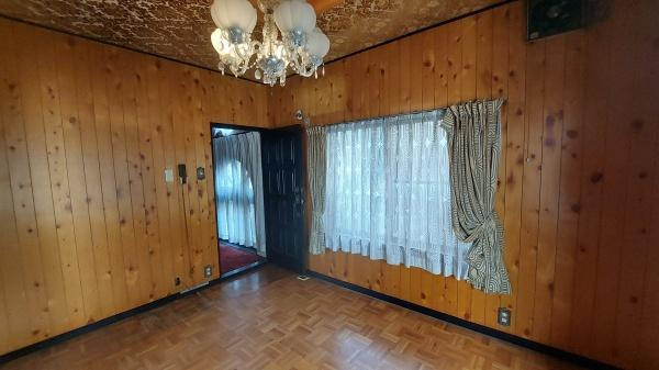 和歌山市中島　中古戸建の洋室