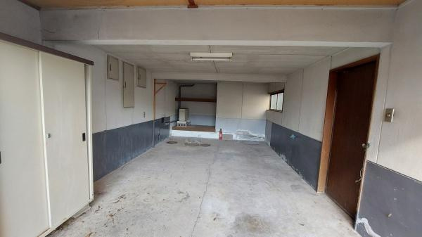 和歌山市中島　中古戸建の駐車場