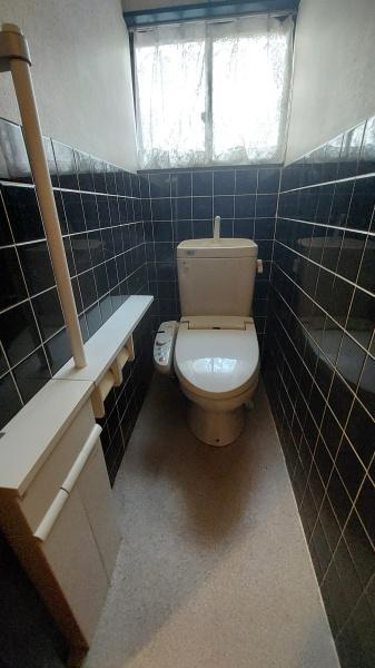 和歌山市中島　中古戸建のトイレ