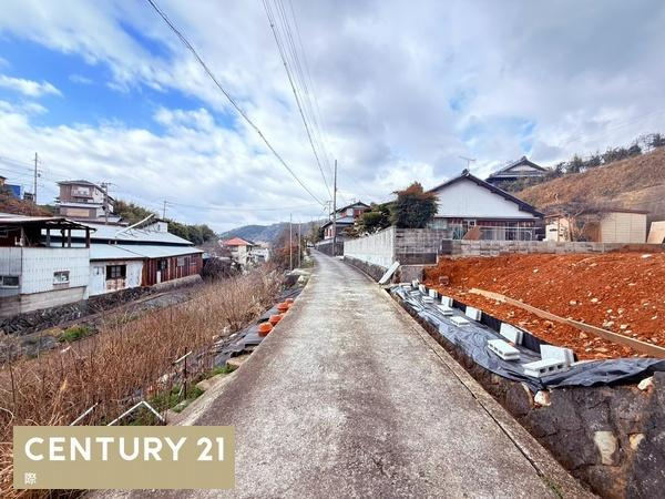 海南市重根　土地の前面道路含む現地写真
