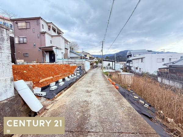 海南市重根　土地の前面道路含む現地写真