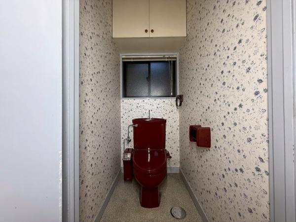 和歌山市本町5丁目　店舗付き戸建のトイレ