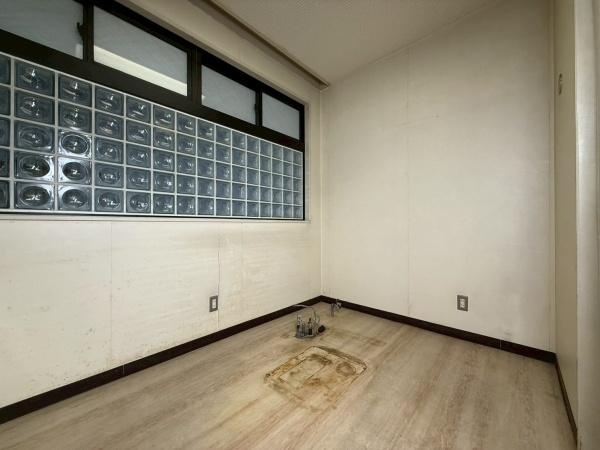 和歌山市本町5丁目　店舗付き戸建の内装