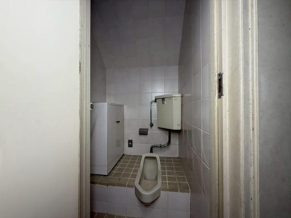 和歌山市本町5丁目　店舗付き戸建のトイレ