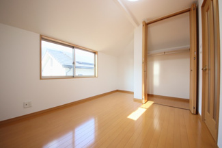 【居間・リビング】 | 灘区上野通二丁目中古戸建