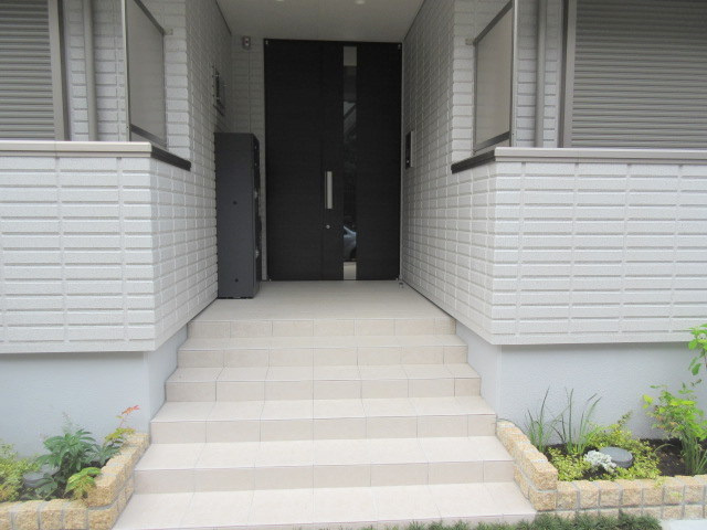 グランシャリオのエントランス|オートロック付エントランス