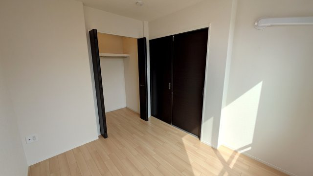 【寝室】 | エテルネル8