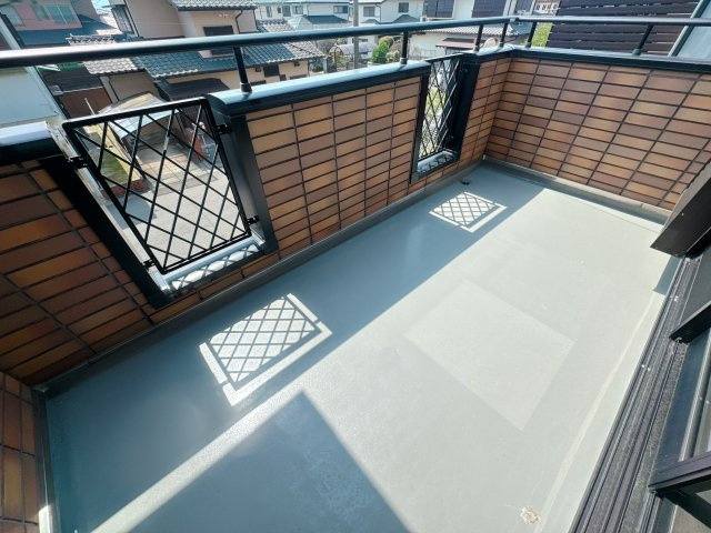 【バルコニー】 | 太宰府市青山3丁目中古戸建☆仲介手数料無料☆