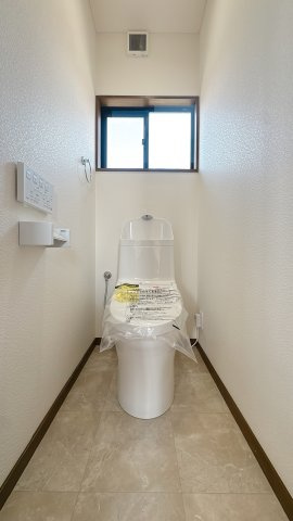 【トイレ】 | 太宰府市青山3丁目中古戸建☆仲介手数料無料☆