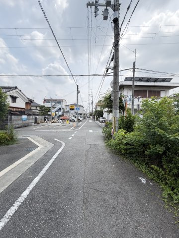 エストラーダブランカ下中条の周辺