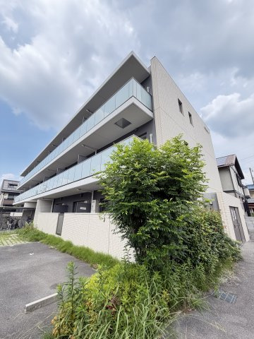 エストラーダブランカ下中条の外観