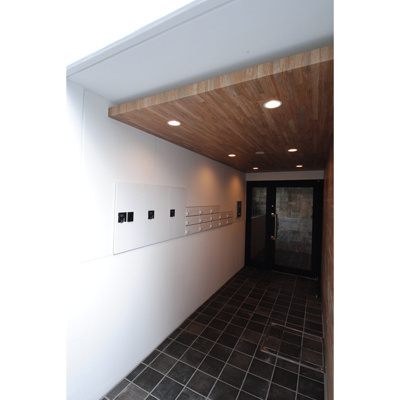 【エントランス】 | ＬＥＧＡＬＡＮＤ早稲田南 | 落ち着いたエントランスです