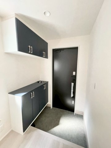 長野市吉田の玄関|玄関ホールはお買い物の手荷物など楽々おける広さです♪