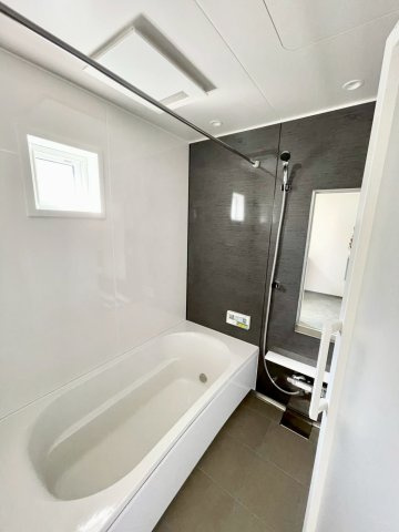 長野市吉田の浴室|窓もあるので換気などもしっかりできます！！