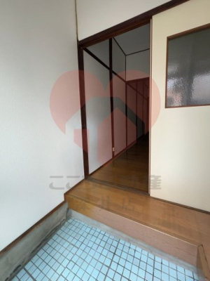 【玄関】 | 大阪狭山市茱萸木３丁目貸家