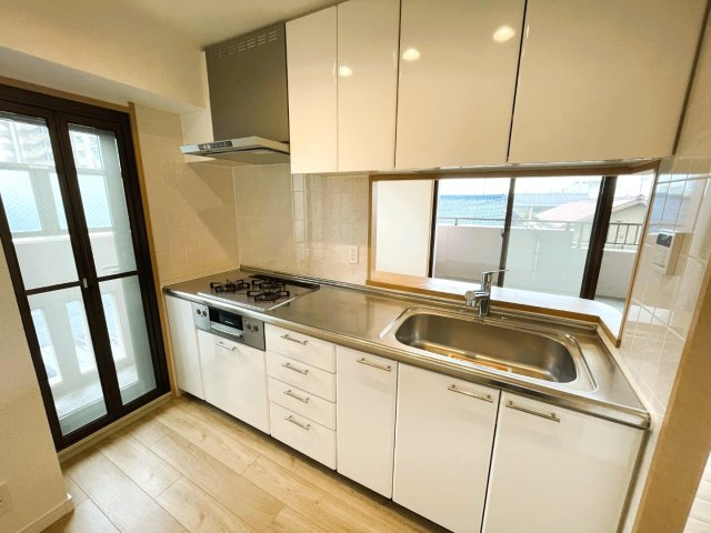 宝マンション港西のキッチン