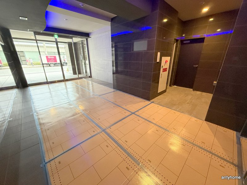 セレニテ新大阪グランデ ミリュー　仲介手数料無料のロビー