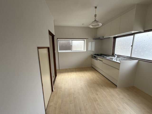 恵美酒戸建西の居間・リビング